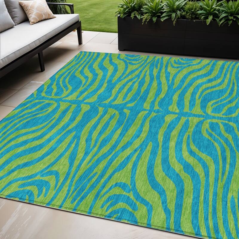 HomeRoots Animal Print Transitional Rectangle Outdoor Rug - 5' X 8'
