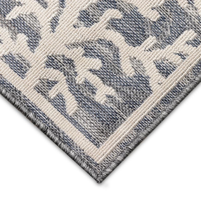 Liora Manne Cove Coral Indoor/Outdoor Rug