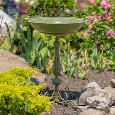 Pedestal Birdbath with Little Bird Detail - 19.25x19.25x27.25