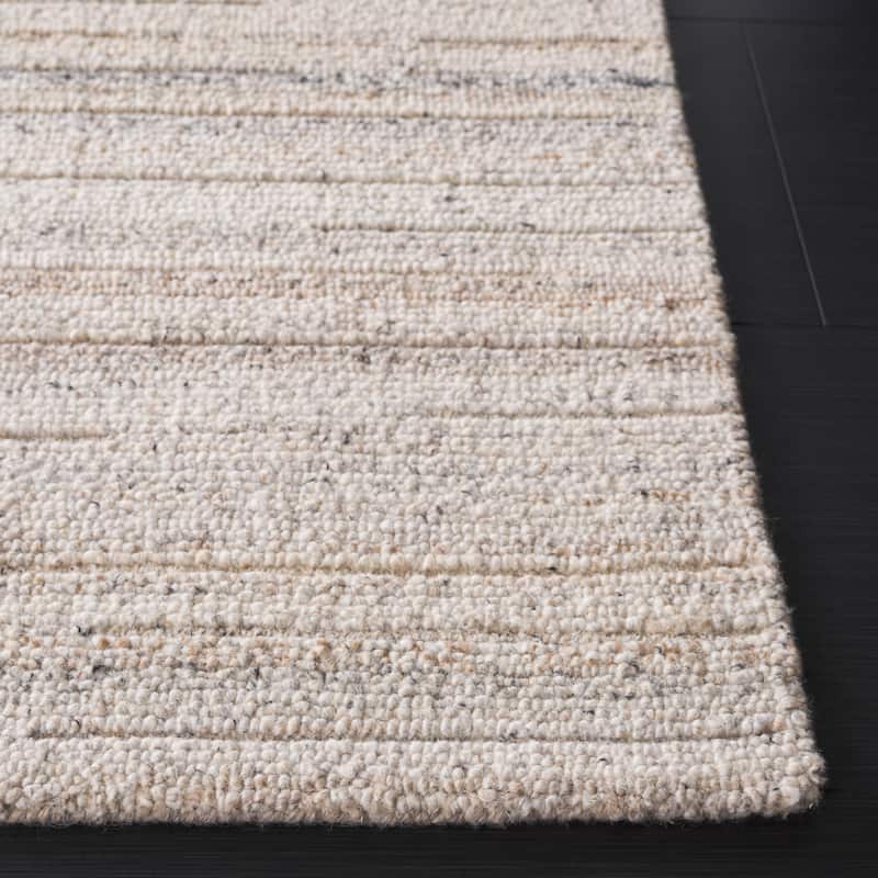 SAFAVIEH Handmade Natura Folkeline Transitional Wool Rug
