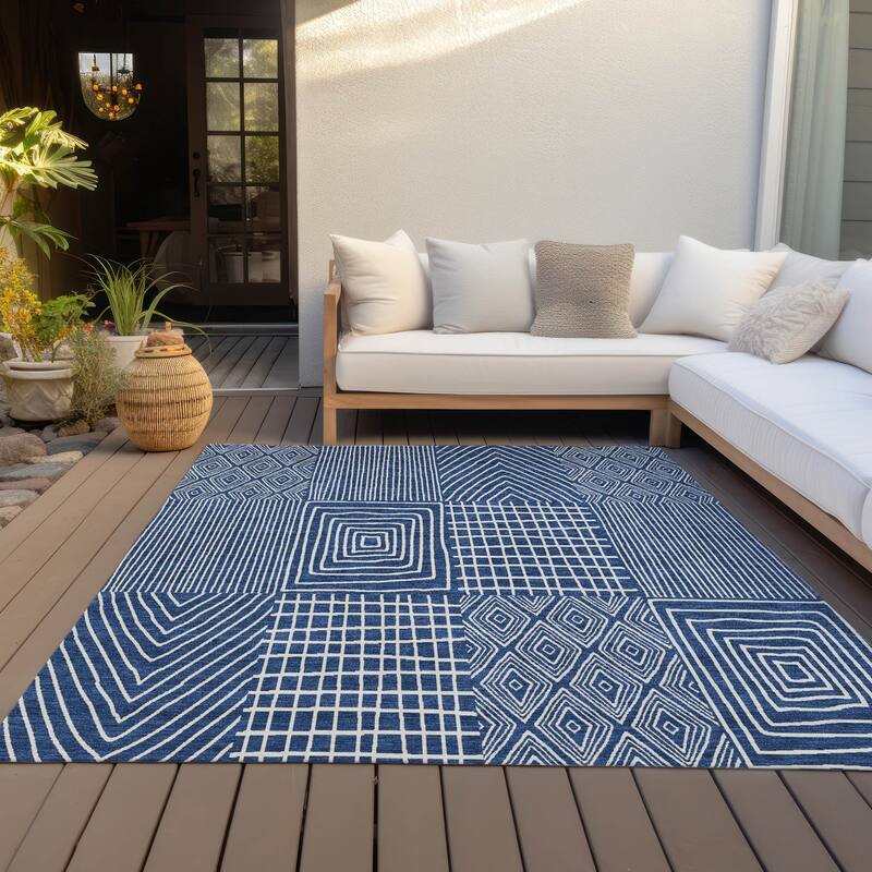 Machine Washable Indoor/ Outdoor Geo Patchwork Chantille Rug