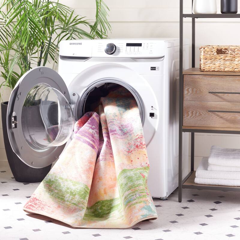 SAFAVIEH Paint Brush Machine Washable Slip Resistant Boushra Rug