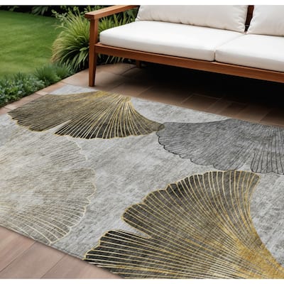 HomeRoots Floral Transitional Rectangle Outdoor Rug