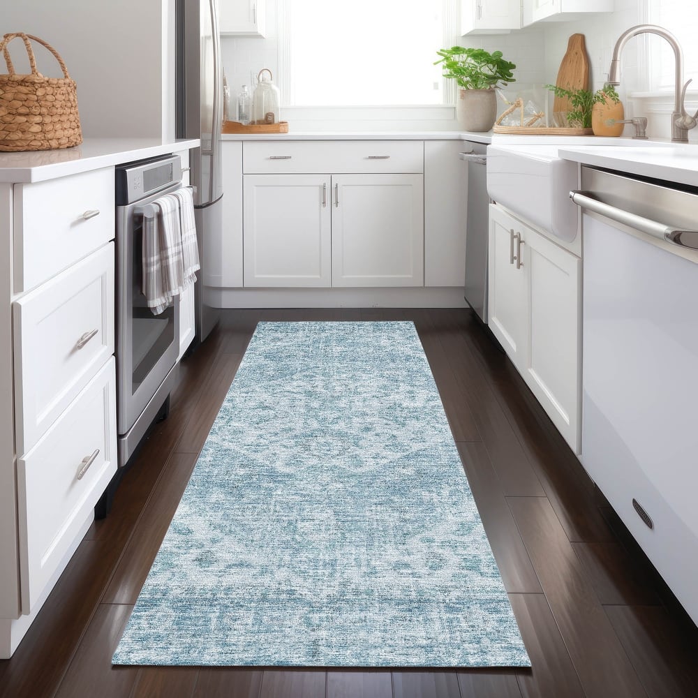 Machine Washable Indoor/ Outdoor Vintage Traditional Chantille Rug