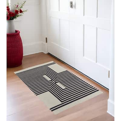 Wisi Hand Tufted Geometric Abstract Stain Resistant Area Rug By HomeRoots - 36' X '24' X '0.59