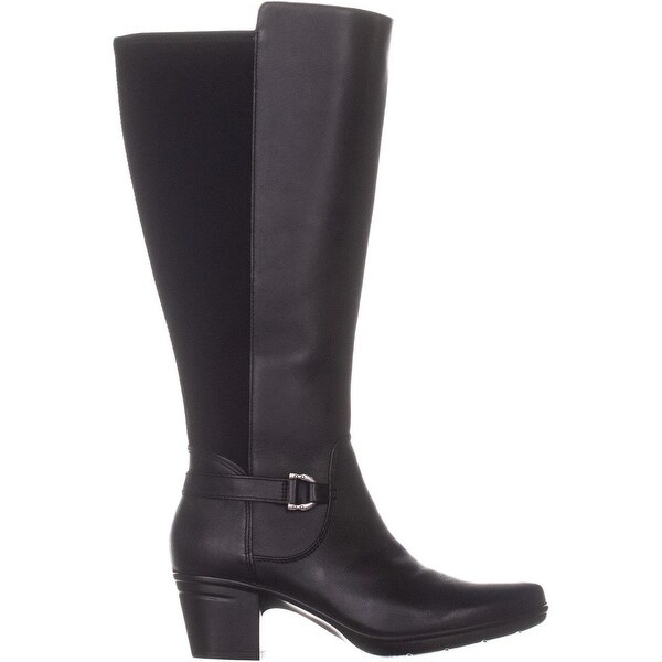 emslie march clarks