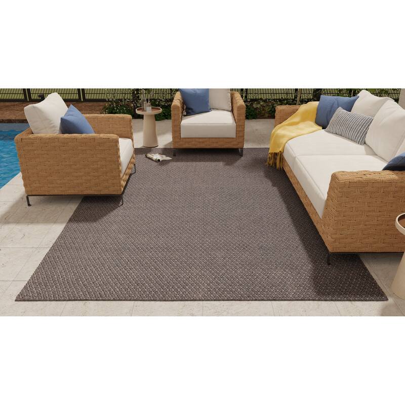 Grand Bazaar Faro Hand Woven Solid Modern Area Rug