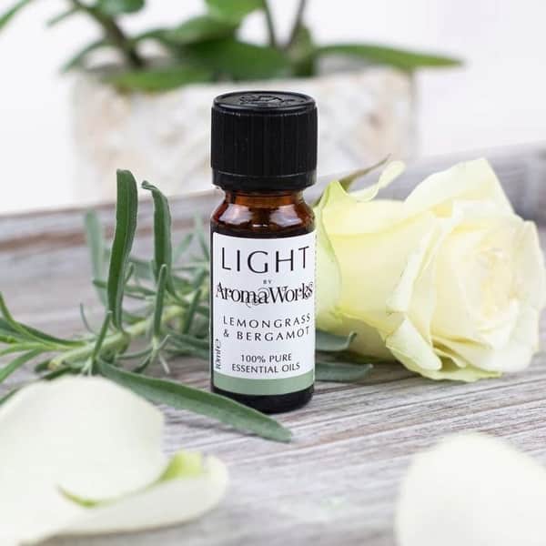 AromaWorks Lemongrass & Bergamot Essential Oil 10ml AromaWorks Lemongrass & Bergamot Essential Oil 10ml