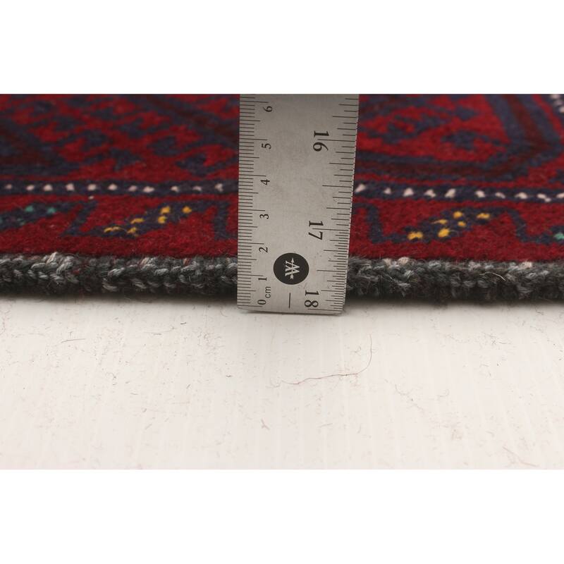 Hand-knotted Rizbaft Red Wool Rug - 3'1" x 6'2"/3'1 x 6'2