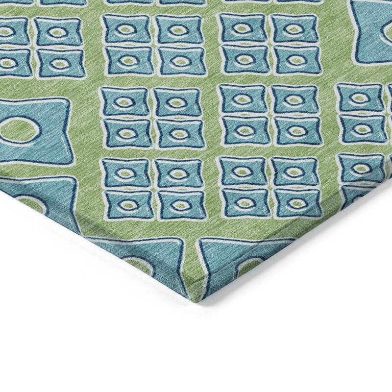 HomeRoots Geometric Transitional Rectangle Outdoor Rug