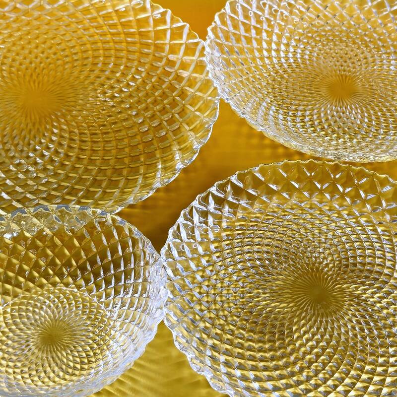 Unique Diamond Pattern Glass Dinner Set Perfect for Everyday Dining and Special Occasions