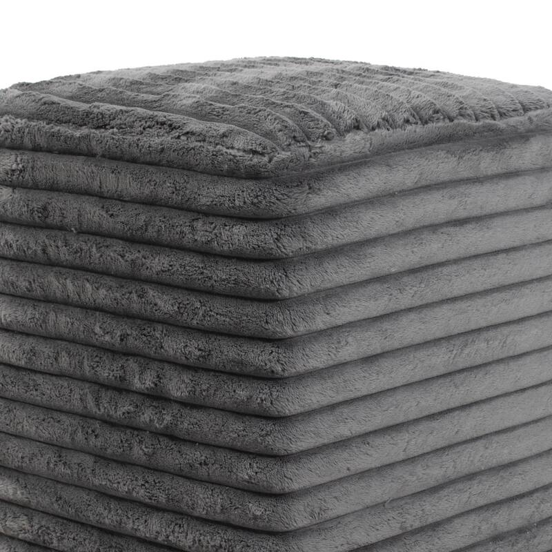 Universal Cube Shar Pei White