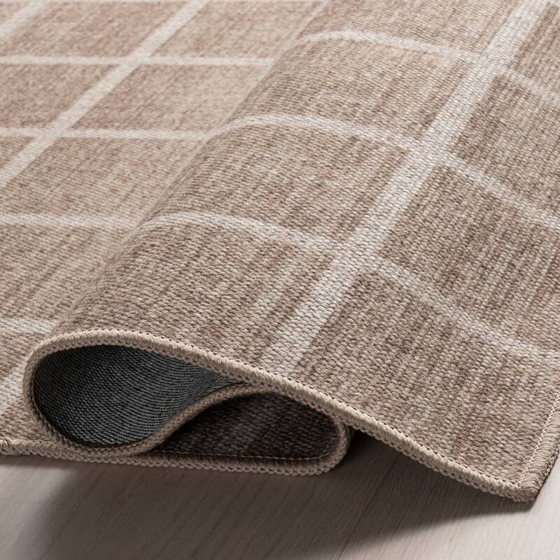 Nuloom Daena Checkered Machine Washable Area Rug