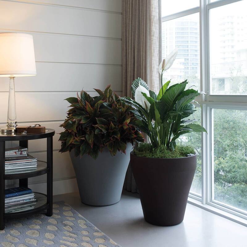 TruDrop Self Watering Rim Modern Round Planter with Water Level Indicator