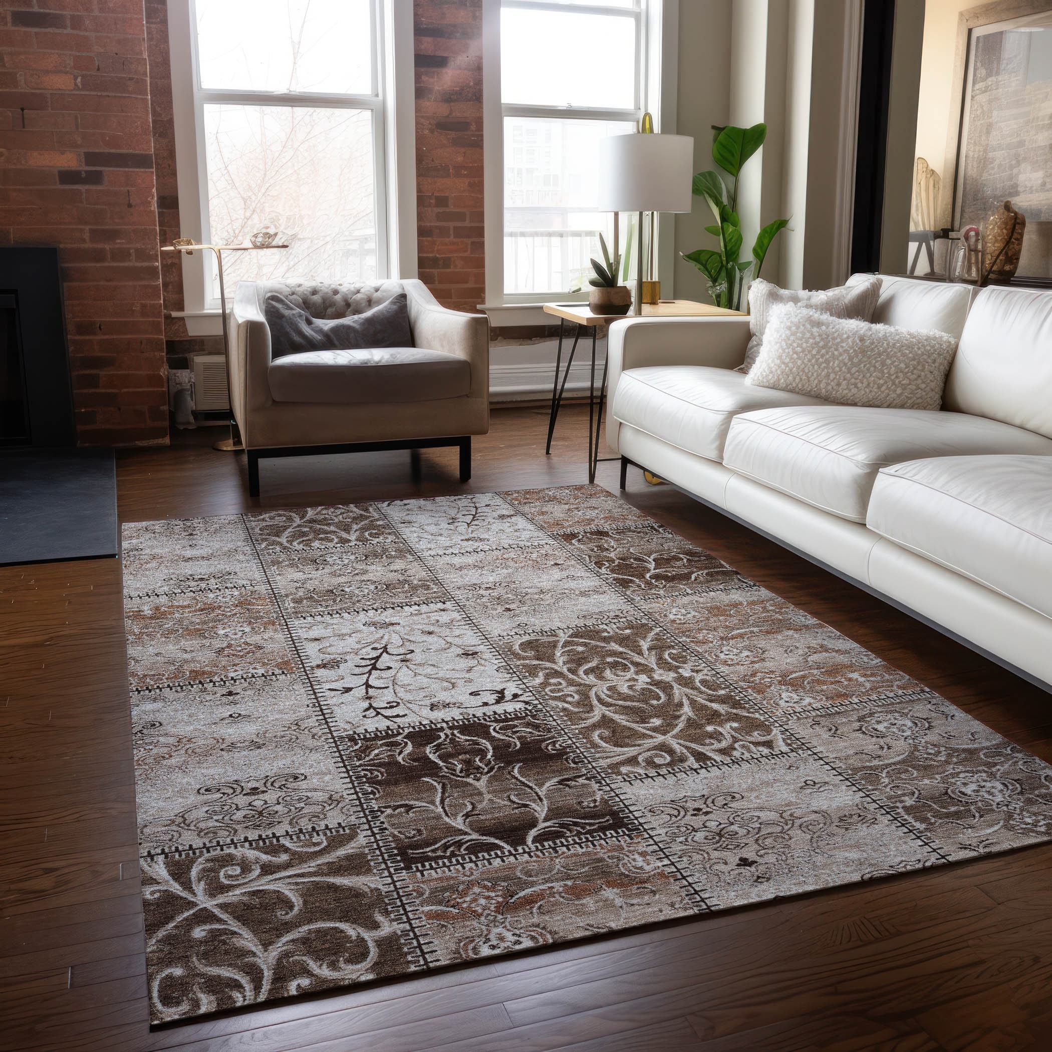 Machine Washable Indoor/ Outdoor Traditional Patchwork Chantille Rug