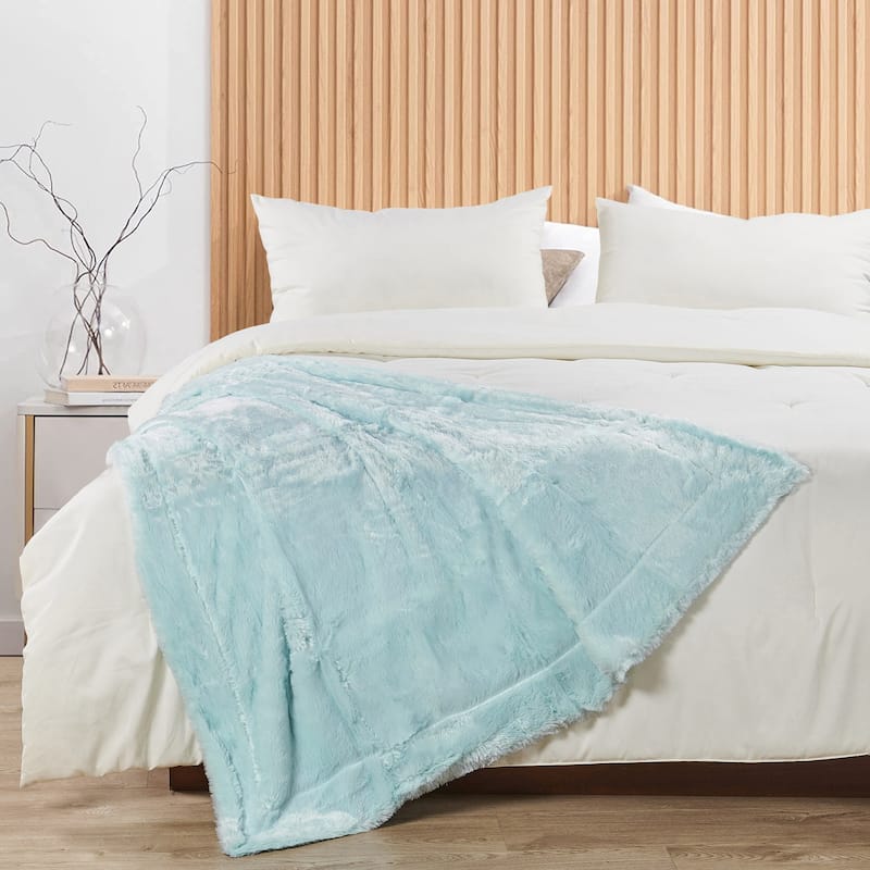 Belardo FauxFur Throw