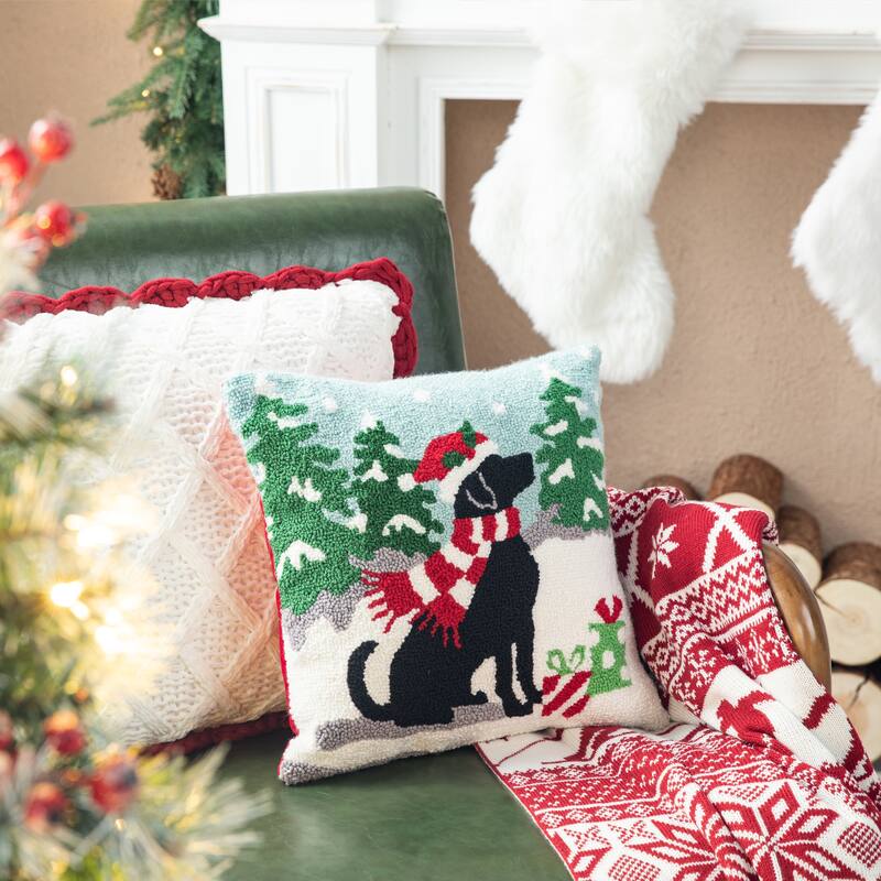 Glitzhome 14"L Hooked Dog Cat Christmas Throw Pillow Festival Home Office Decor