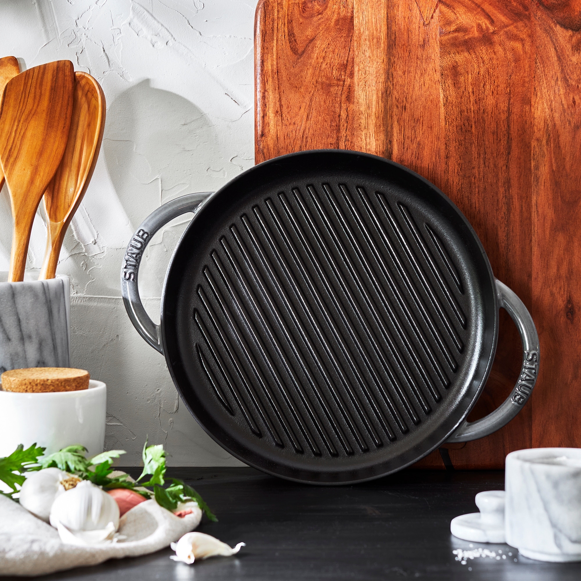 https://ak1.ostkcdn.com/images/products/is/images/direct/45c48b4990cd16f8259ae4b4dd4acd6dcd90b6e0/Staub-Cast-Iron-10-inch-Pure-Grill.jpg