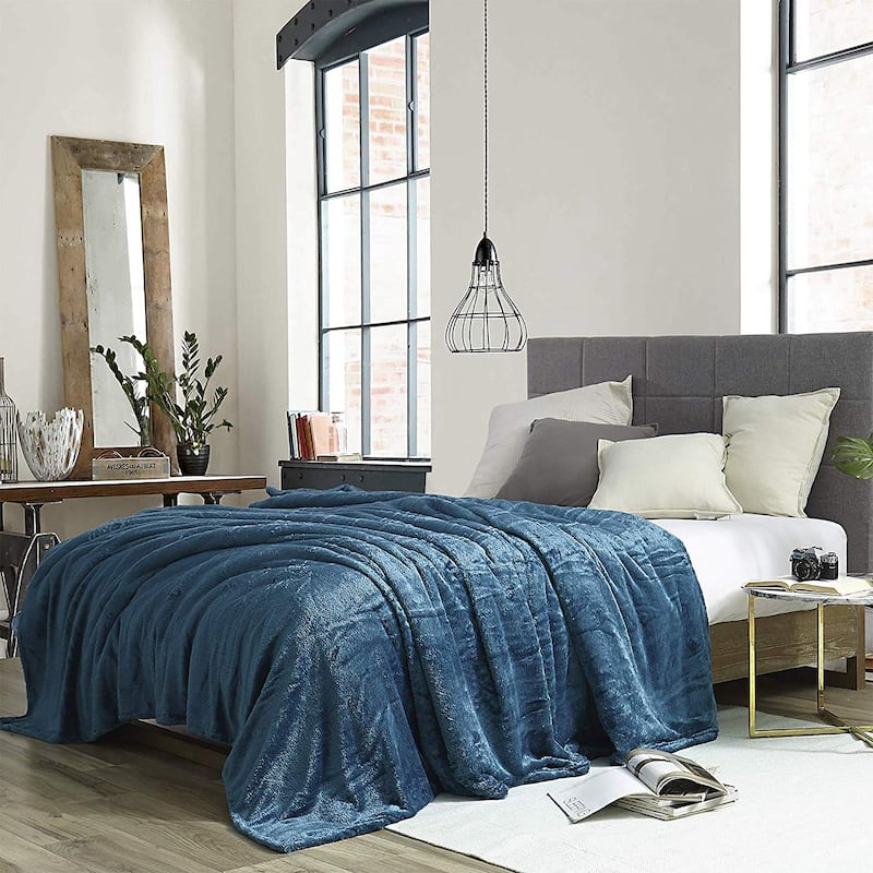 Me Sooo Comfy - Coma Inducer® Oversized Bedding Blanket
