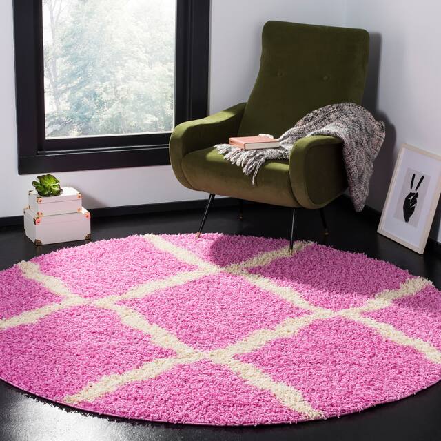 SAFAVIEH Dallas Shag Giusy Trellis 1.5-inch Thick Rug - 6' x 6' Round - Pink/Ivory