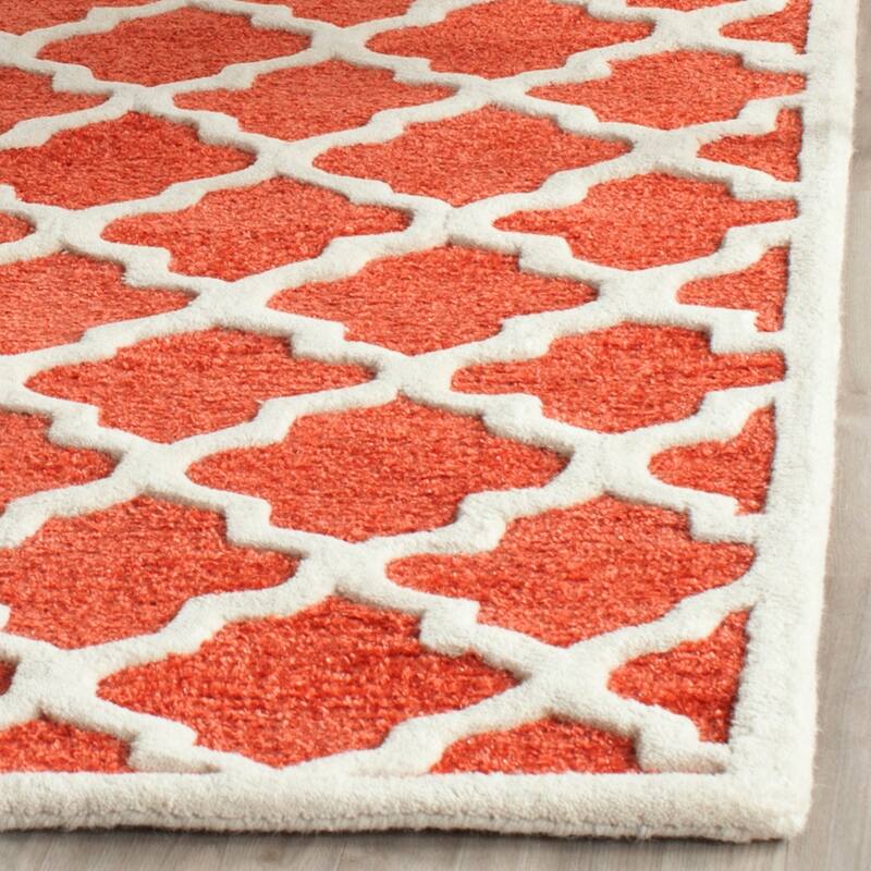 SAFAVIEH Handmade Precious Melanya Modern Polyester Rug