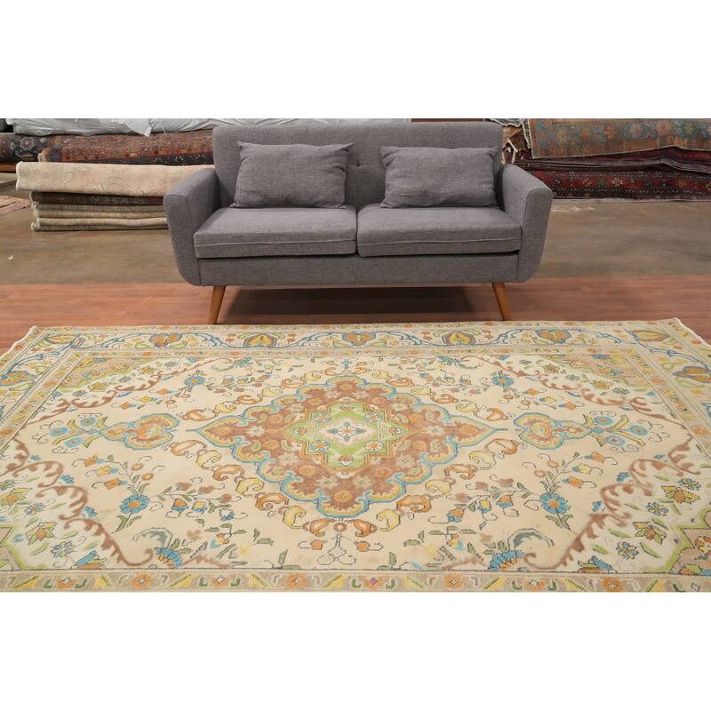 Hand Knotted Oriental 100% Wool Carpet Traditional Floral Beige & Ivories Tabriz Area Rug - 9' 5'' X 6' 8''