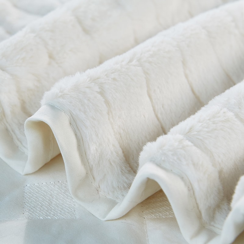 FauxFur Quilted Tatami 4-piece Bedspread Set