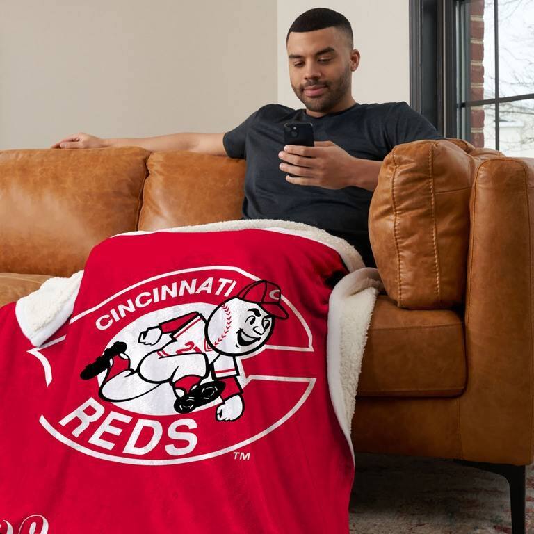 MLB CC Throwback Silk Touch Sherpa Throw Blanket