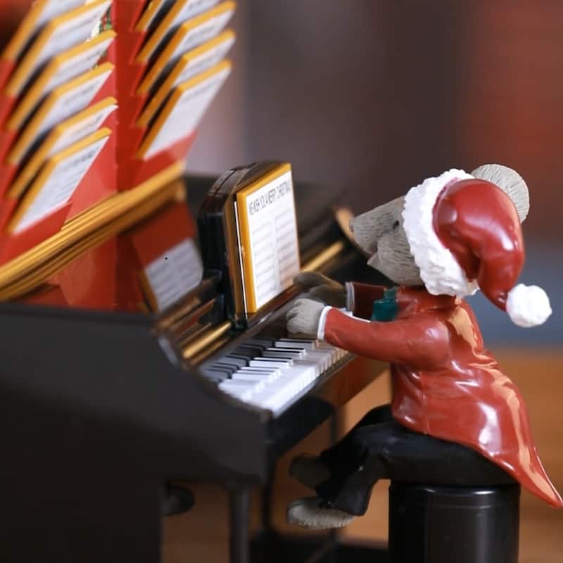 7.75" Magical Maestro Mouse