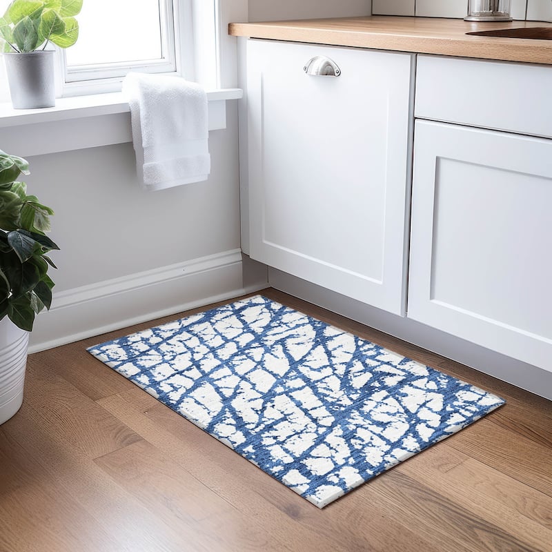 Machine Washable Indoor/ Outdoor Abstract Contemporary Chantille Rug
