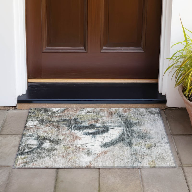 Machine Washable Indoor/Outdoor Modern Artistry Chantille Rug - Taupe - 1'8" x 2'6"