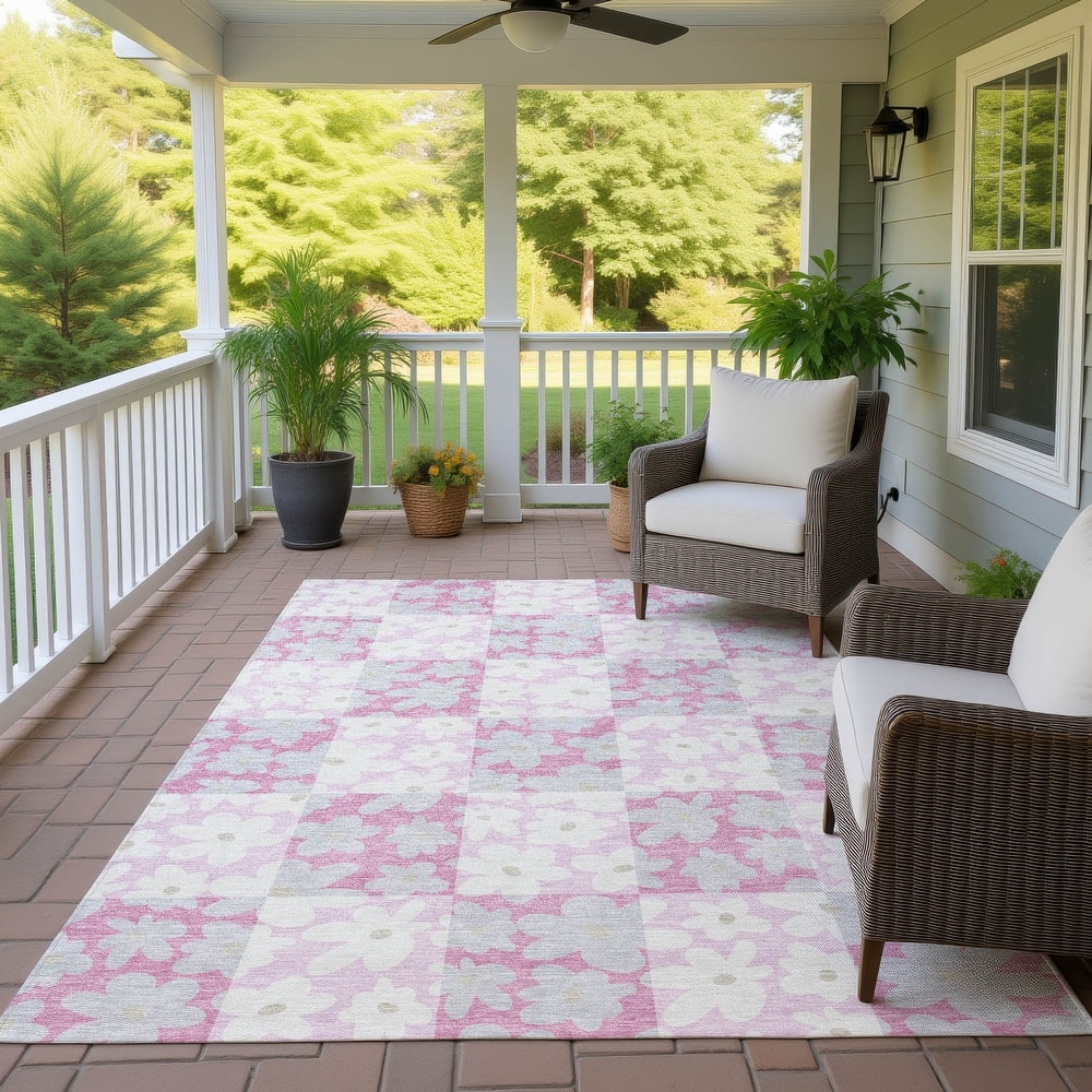 Machine Washable Indoor/ Outdoor Floral Krissy Chantille Rug