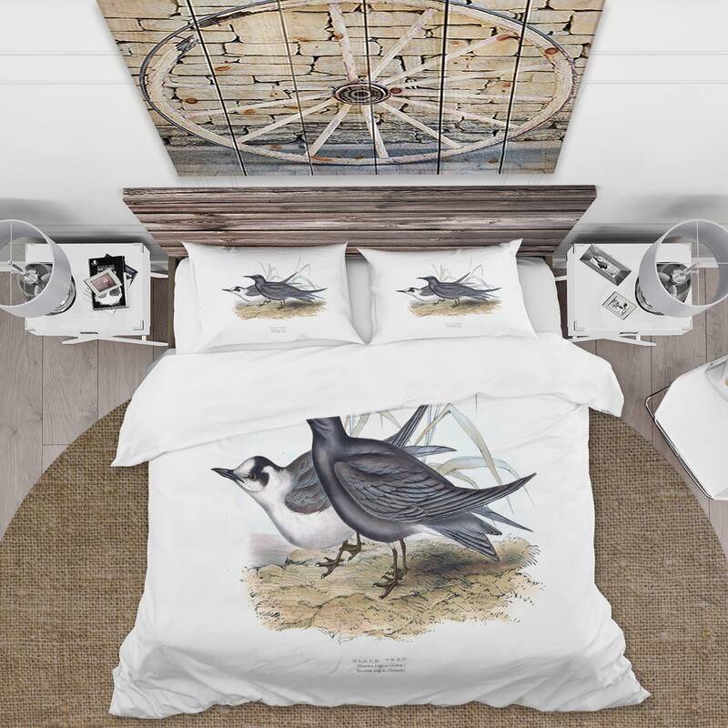 Designart 'Vintage Bird Of Europe II' Traditional Duvet Cover Set