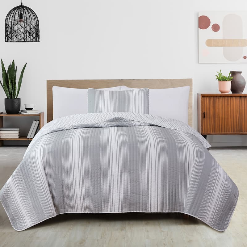 Luxurious Striped Microfiber Quilt Set With Shams - Grey - Twin