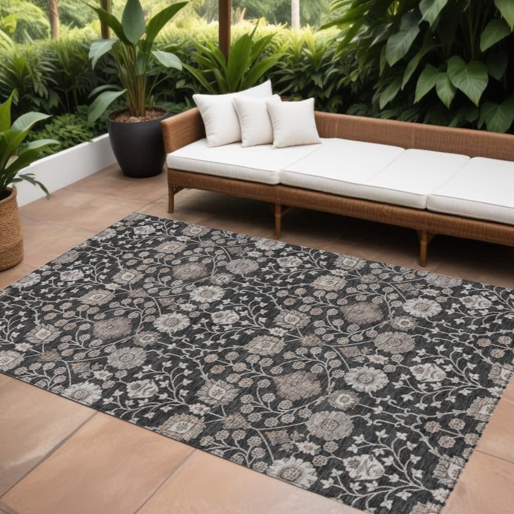 HomeRoots Floral Transitional Rectangle Outdoor Rug