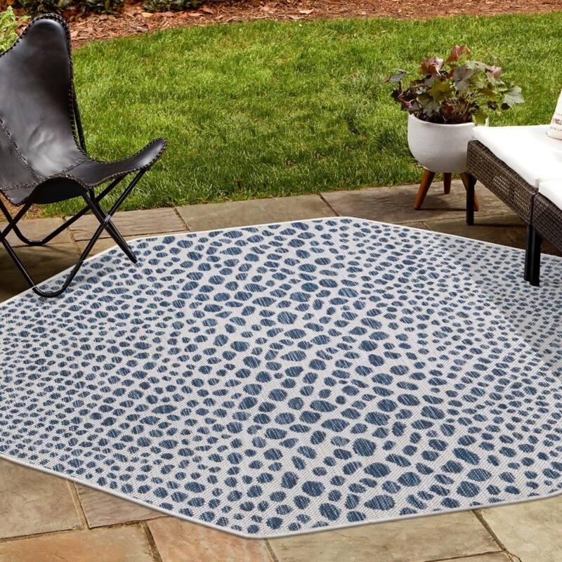 Outdoor Zrand Collection Area Rug - Blue - 7'10"x7'10" Octagon
