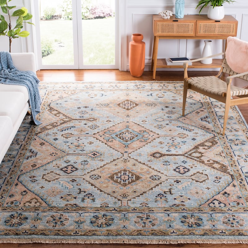 SAFAVIEH Hand-Knotted Samarkand Tita Traditional Wool Rug - 6' x 9' - Light Blue/Beige