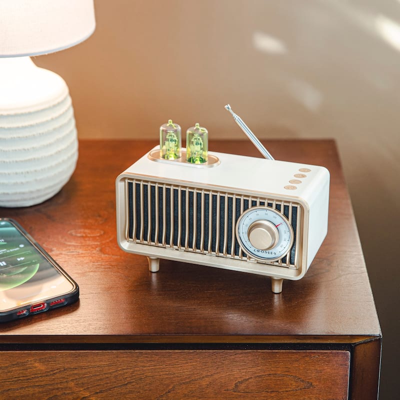 Crosley Milton Radio - N/A