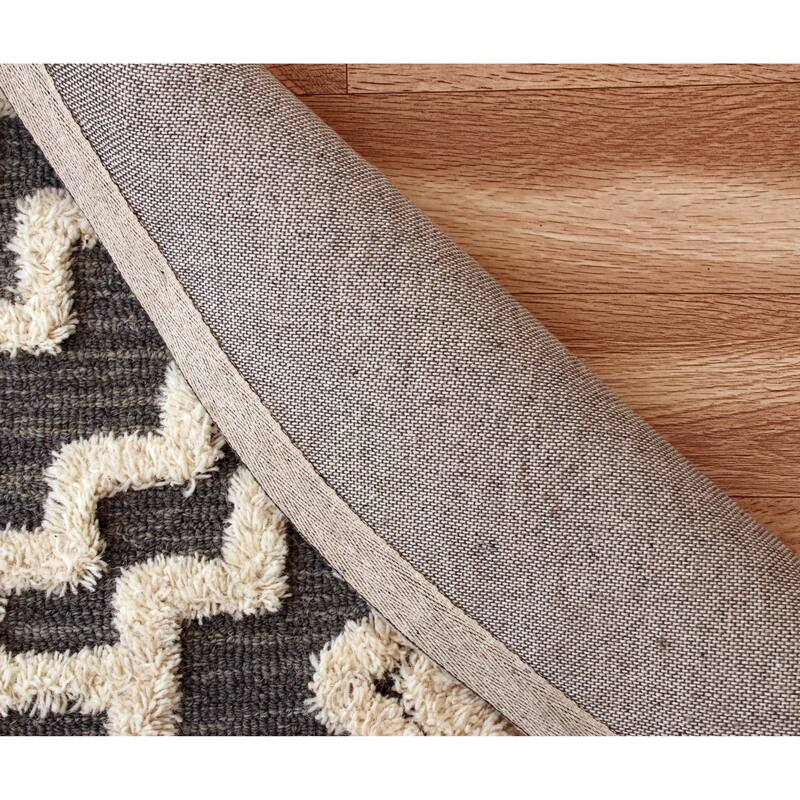 Suino Cream/Grey Geometric Hand-Tufted Wool Casual Indoor Area Rug by Sevita