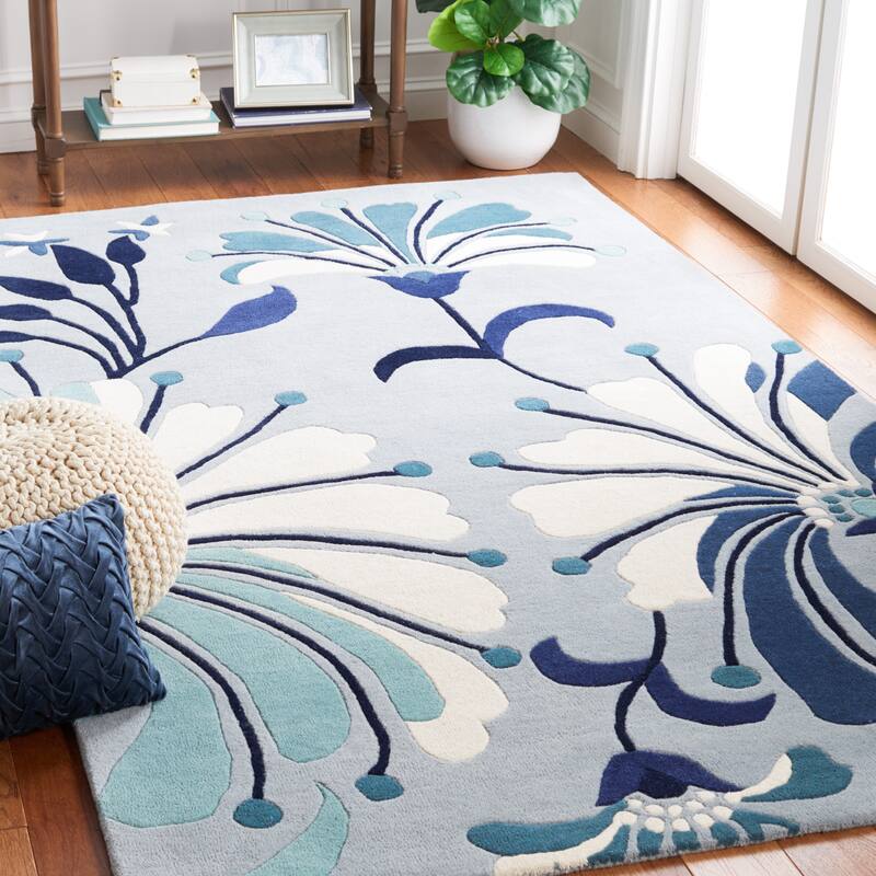 SAFAVIEH, Handmade Soho Renada Floral N.Z. Wool Rug