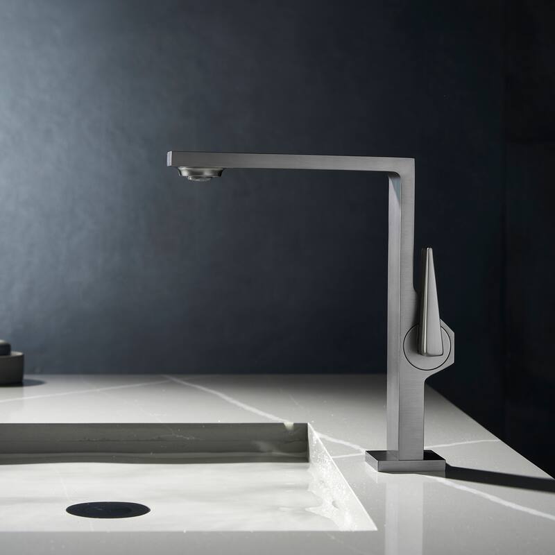 Single Handle Single Hole Deck Mounted Modern Bathroom Faucet