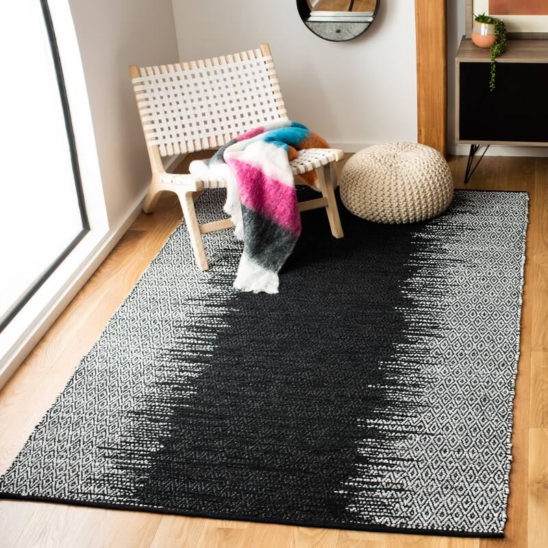 SAFAVIEH Handmade Vintage Boho Leather Caprice Modern Stripe Leather - 5' x 8' - Light Grey/Black - Runner/Rectangle