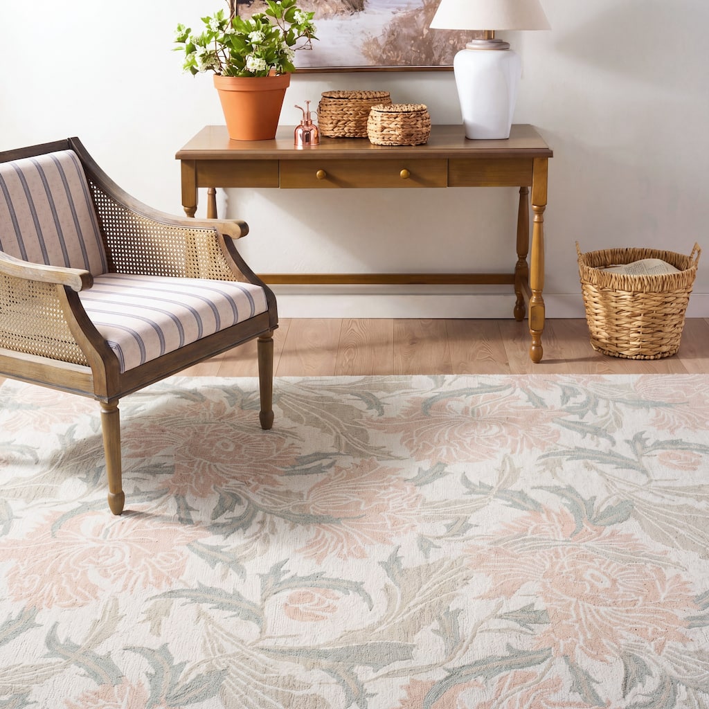 Martha Stewart by SAFAVIEH Handmade Graciliana Wool Rug