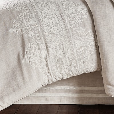 J. Queen New York Lauralynn Comforter Set