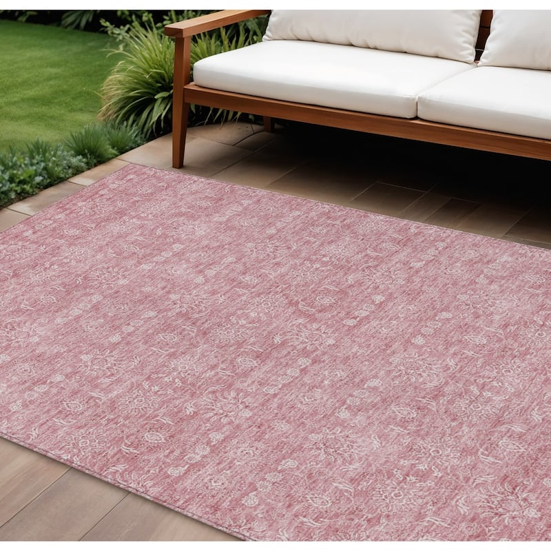 HomeRoots Floral Transitional Rectangle Outdoor Rug - 8' X 10'