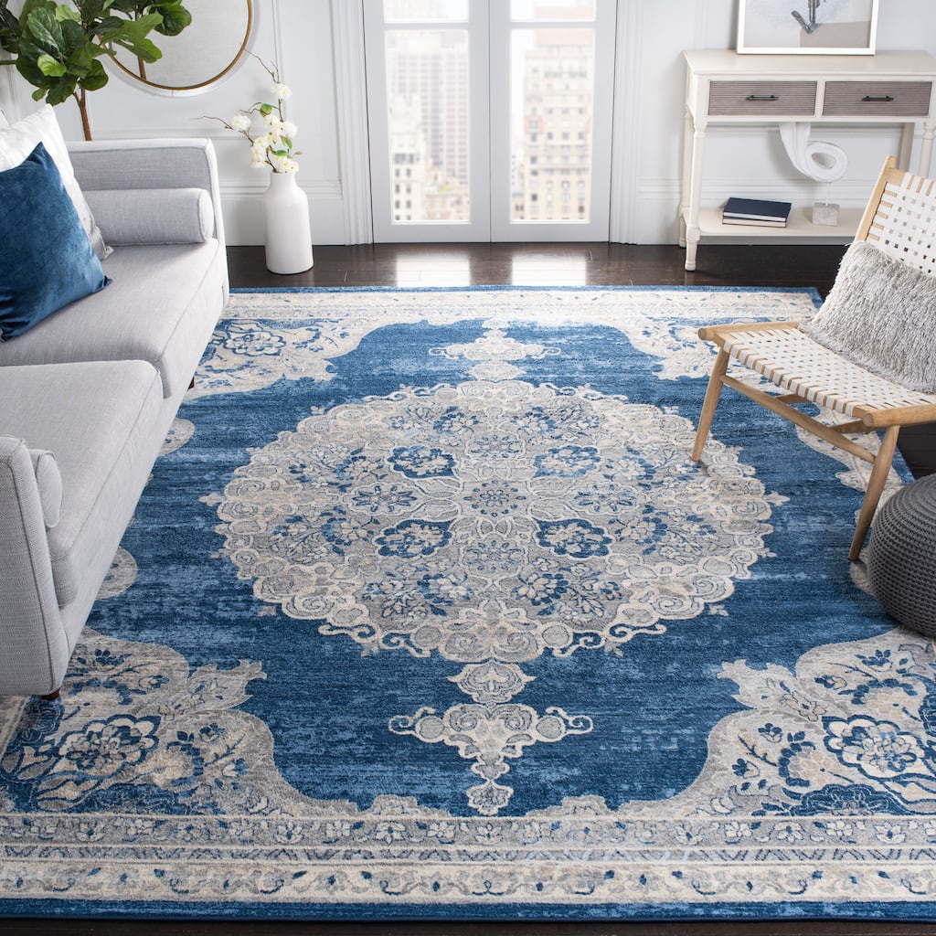 SAFAVIEH Brentwood Dottie Traditional Oriental Rug - Navy/Light Grey - 5' 3" x 7' 6"