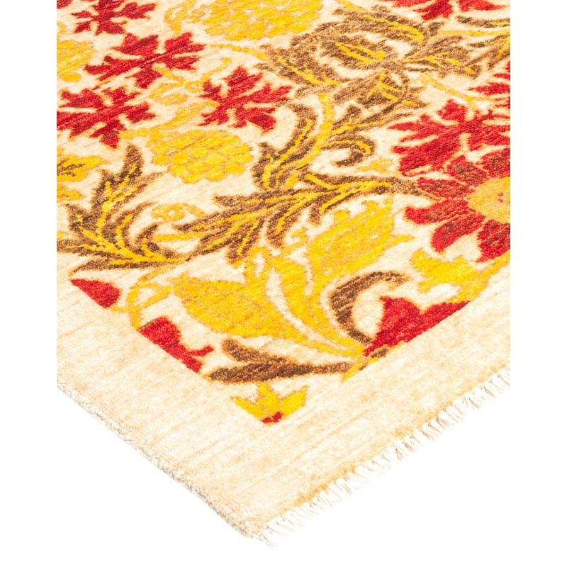 Overton Hand Knotted Wool Contemporary Floral Ivory Area Rug - 6' x 9'