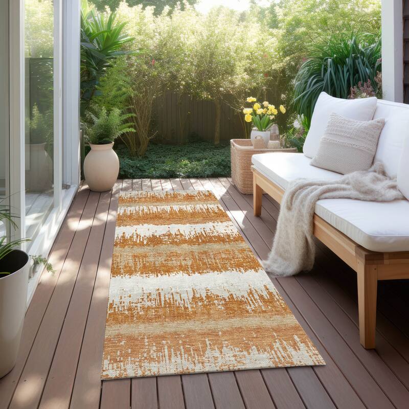 Machine Washable Indoor/ Outdoor Abstract Ombre Chantille Rug - Copper - 2'3" x 7'6"