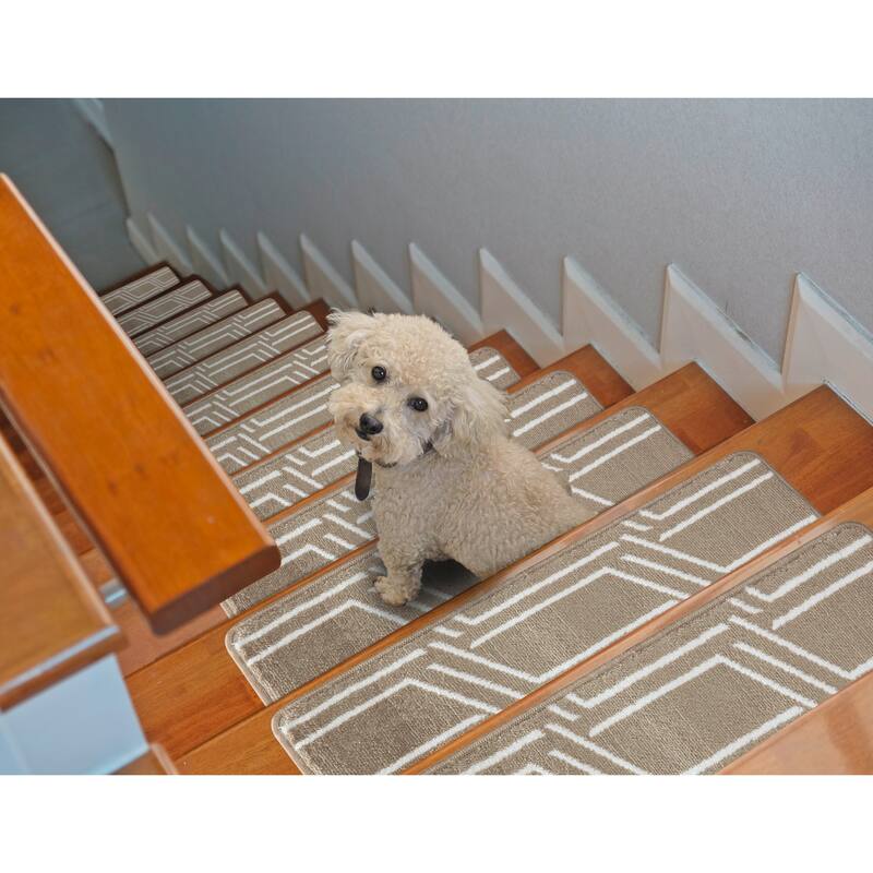 SUSSEXHOME Plaza Collection Stair Treads 100% Polypropylene 9" x 28" - 13-PACK - Beige