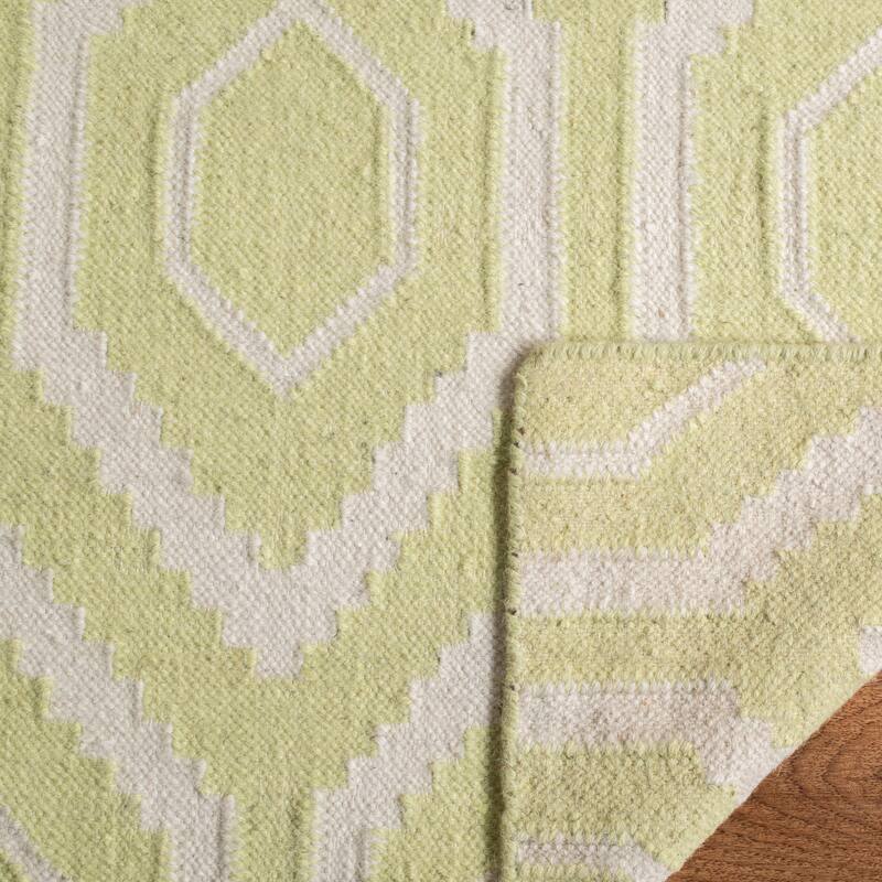 SAFAVIEH Handmade Flatweave Dhurries Roya Modern Moroccan Wool Rug